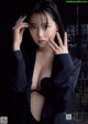 Miru Shiroma 白間美瑠, Weekly Playboy 2022 No.26 (週刊プレイボーイ 2022年26号) P7 No.bac7ff