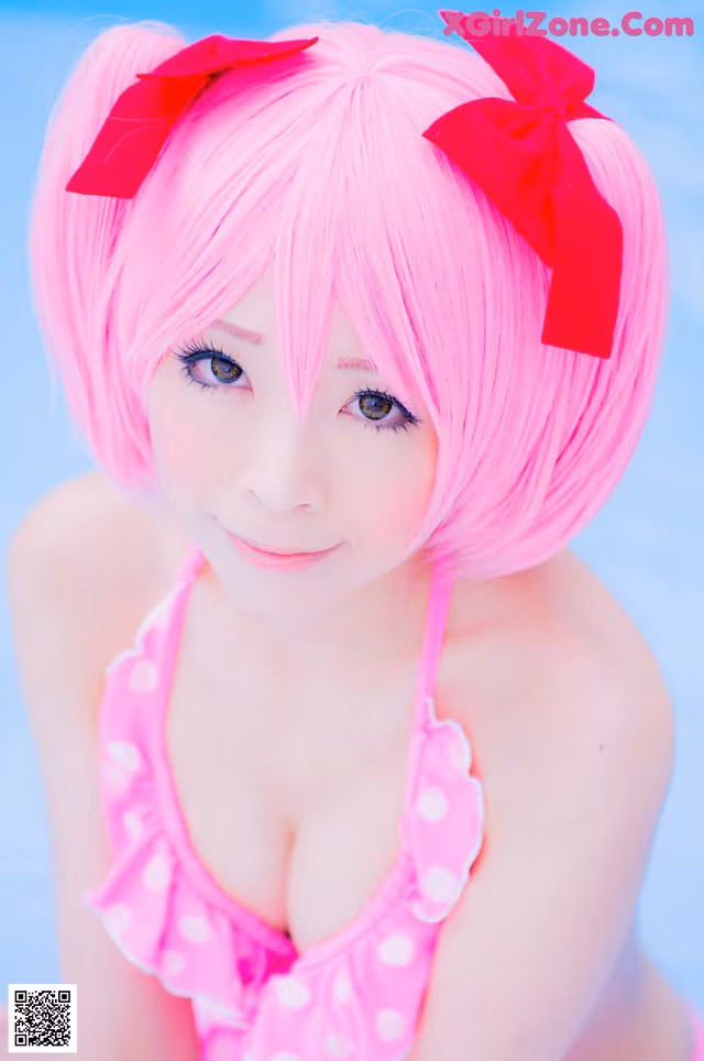 Yuki Mashiro - Blondie Braless Nipple